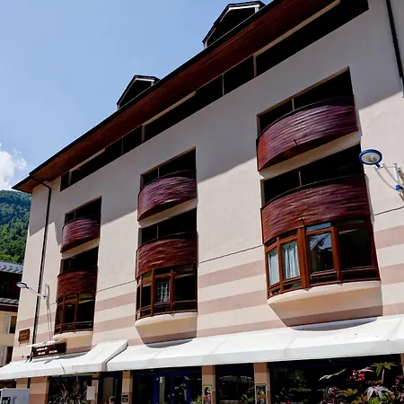 Avec Balcon Sud Et Wifi Au Centre De Brides-les-bains, Proche Thermes Et Telecabine - Fr-1-512-54