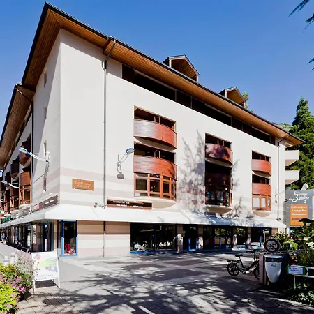 Avec Balcon Sud Et Wifi Au Centre De Brides-les-bains, Proche Thermes Et Telecabine - Fr-1-512-54 Apartment *